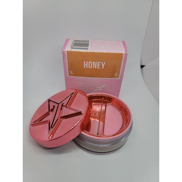 Jeffree Star Other - Jeffree Star Magic Star Setting Powder in Honey